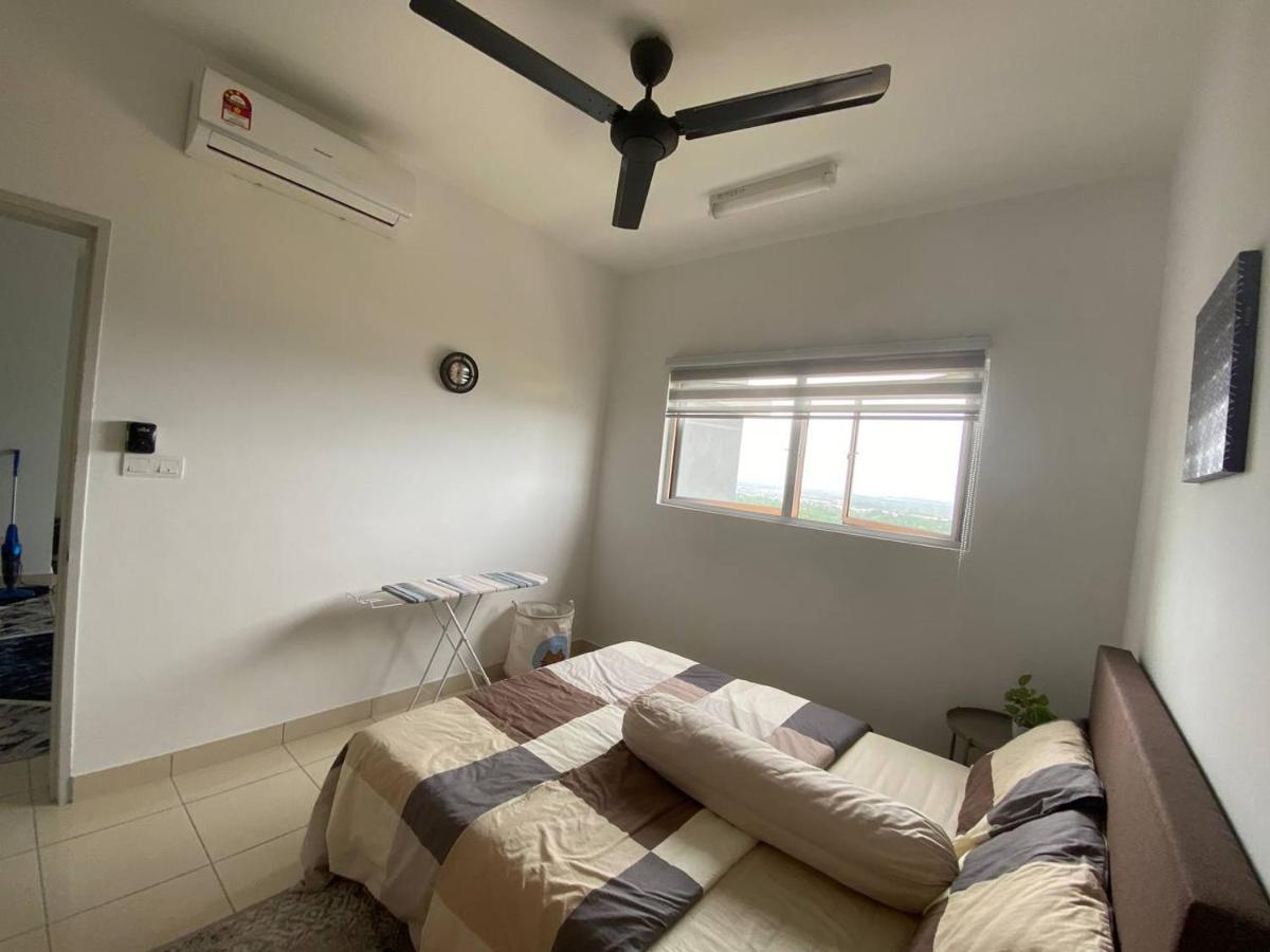 Alanis D'Semporna Homestay Sepang Exterior foto